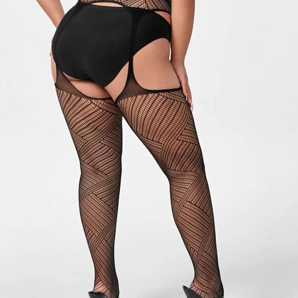 Plus Size Suspender Stockings     - Picture 2 of 5